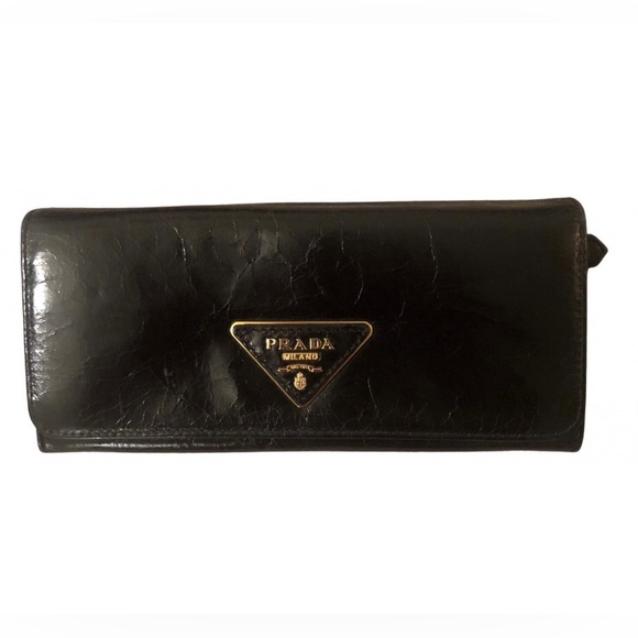 SOLD Prada large wallet in black crackled leather. Never used. Vintage. - Picture 1 of 6